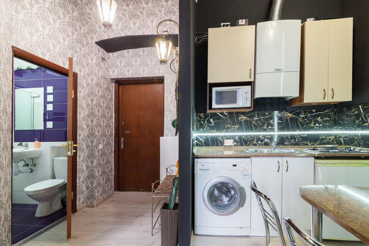 Austrian Apartments Leopolli Near Railway Station Лвив Екстериор снимка